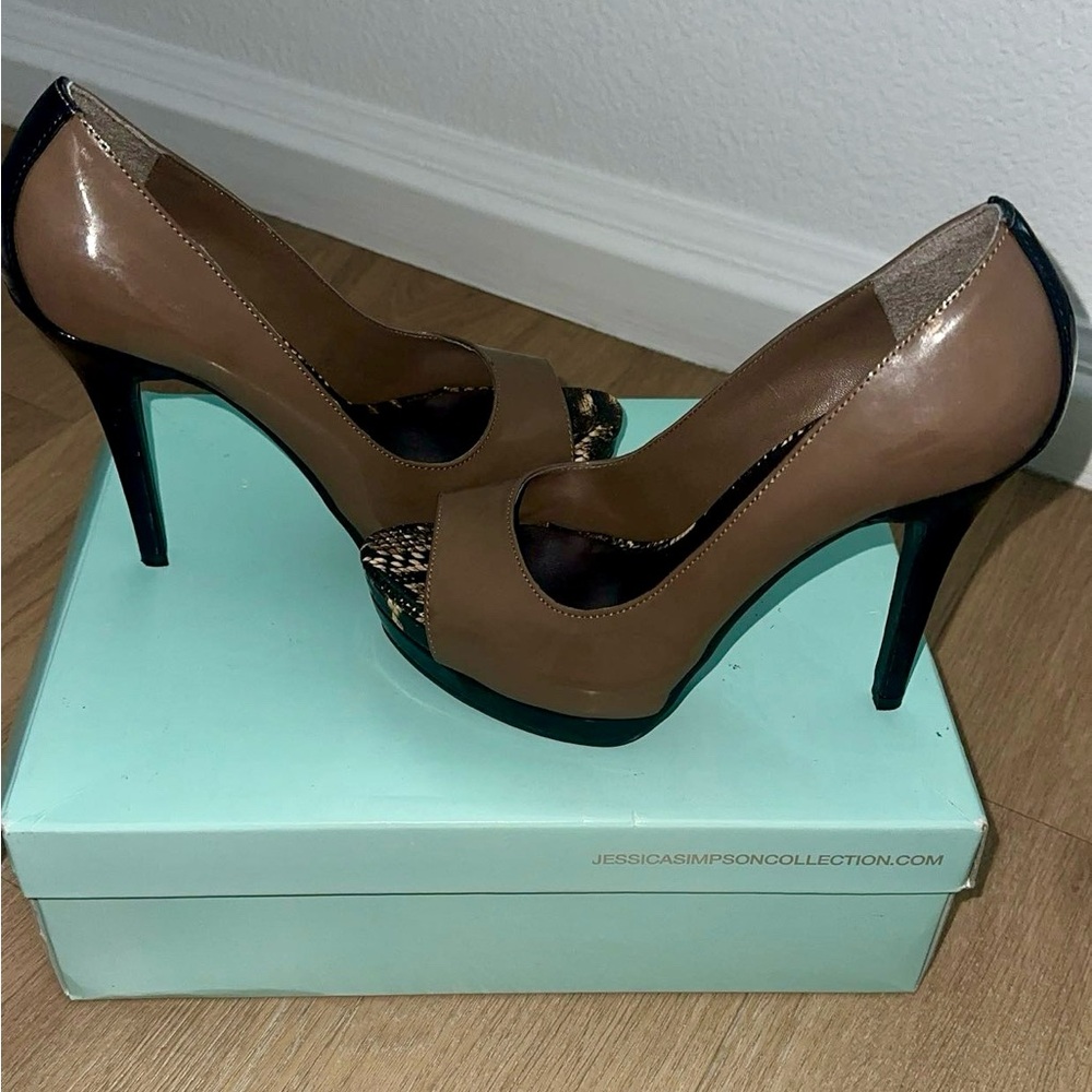 Jessica Simpson Tan and Black Peep Toe Heels